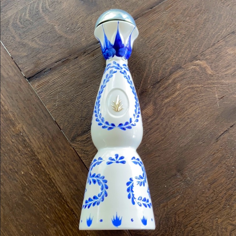 Clase Azul Reposado bottle